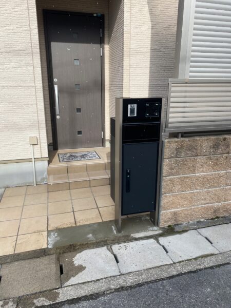 滋賀県栗東市にてリフォーム〈門柱取り替え・イナバ物置設置〉 施工後