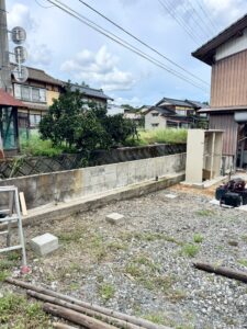 京都府京丹後市峰山町にて薪置き場の骨組み製作工事 施工前