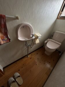 野洲市にて手洗い器交換工事〈手洗い蛇口の水漏れのお悩み〉 施工前